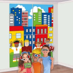 Roblox Giant Backdrop w/12 Photo Props